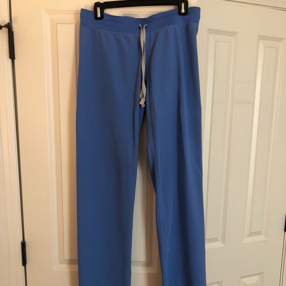 FIGS SCRUB PANTS